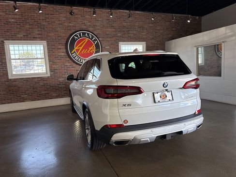 Used 2019 BMW X5 xDrive40i w/ Premium Package image 16