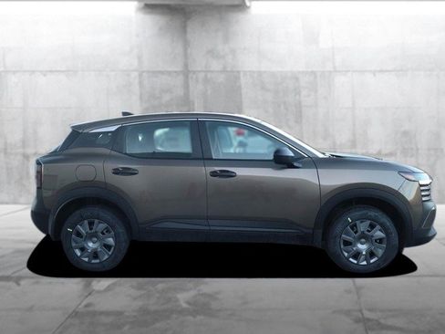 New 2026 Nissan Kicks S image 5