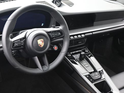 Certified 2025 Porsche 911 Carrera image 8