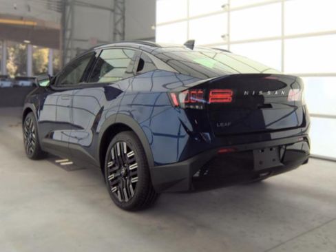 Used 2026 Nissan Leaf Platinum+ w/ Cargo Package (Platinum+) FWD image 5