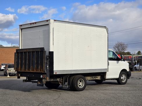 Used 2017 GMC Savana 3500 image 13