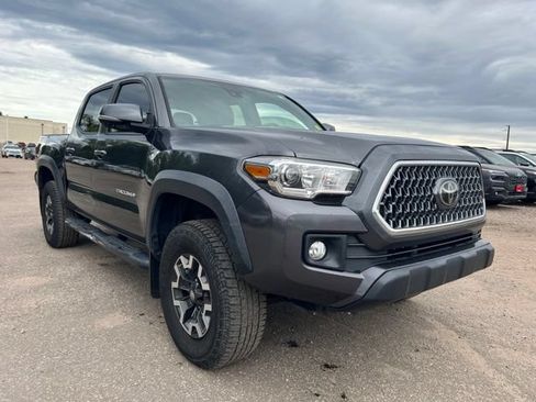 Used 2019 Toyota Tacoma TRD Off-Road AWD/4WD image 8