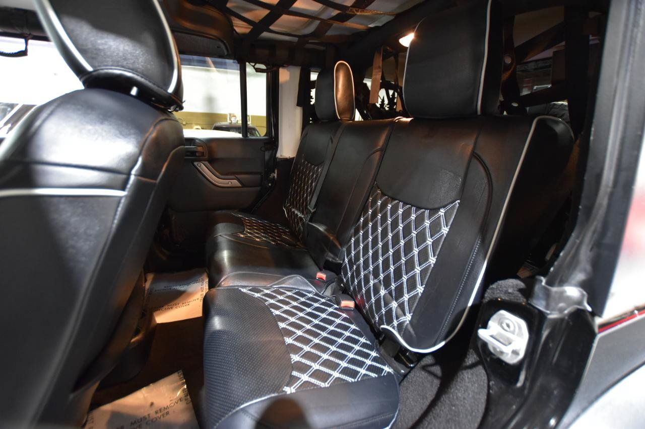Used 2015 Jeep Wrangler Unlimited Sport AWD/4WD image 30