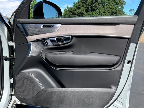 New 2026 Volvo XC90 T8 Ultra w/ Lounge Package AWD/4WD image 31