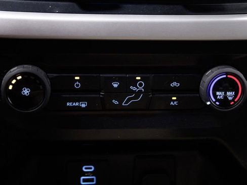 Used 2023 Ford F150 XLT image 29