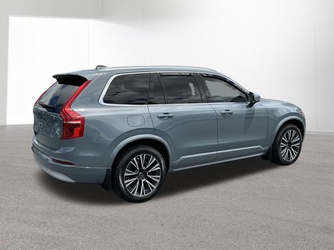 Used 2022 Volvo XC90 T6 Momentum w/ Advanced Package AWD/4WD image 3