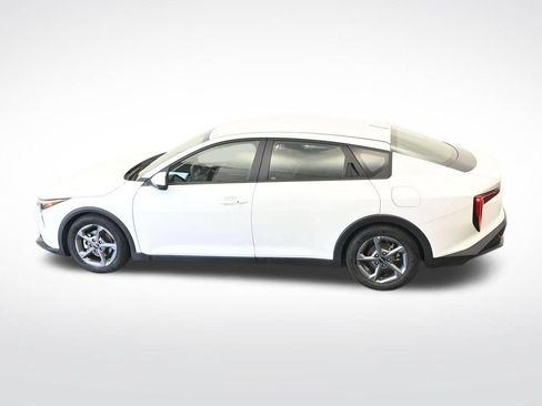 Used 2025 Kia K4 FWD image 28