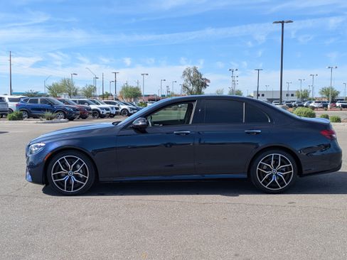 Used 2022 Mercedes-Benz E 350 Sedan image 2