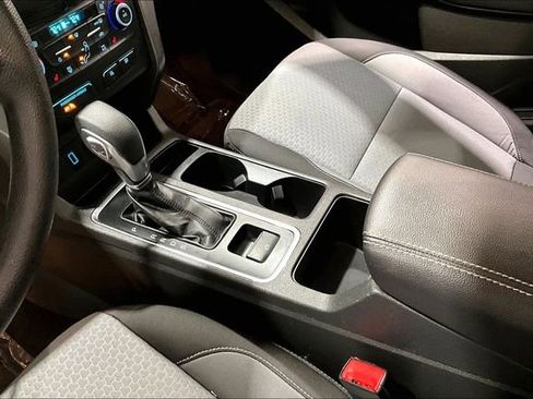 Used 2018 Ford Escape SE image 18