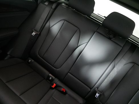Used 2018 BMW X3 xDrive30i AWD/4WD image 12