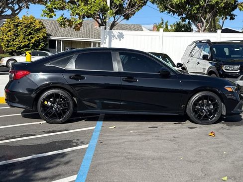 Used 2022 Honda Civic Sport image 3