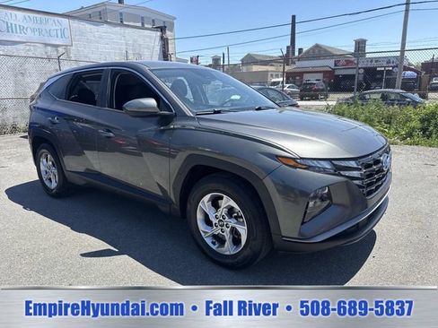 Used 2022 Hyundai Tucson SE FWD image 2