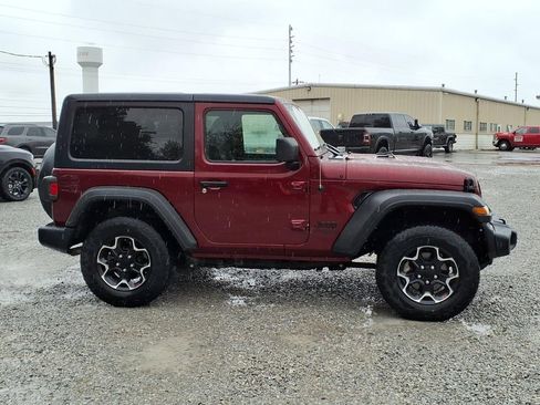 Used 2021 Jeep Wrangler Sport AWD/4WD image 4