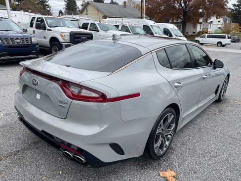 Used 2019 Kia Stinger GT1 image 6