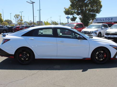 New 2026 Hyundai Elantra N FWD image 6