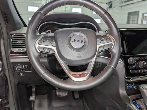 Used 2019 Jeep Grand Cherokee Trailhawk image 38