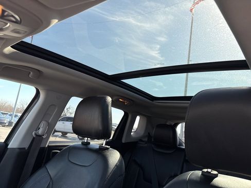 Used 2022 Jeep Compass Limited w/ Elite Group image 14