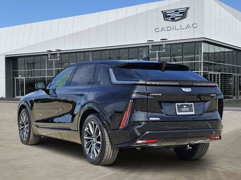 New 2026 Cadillac Lyriq Sport image 4