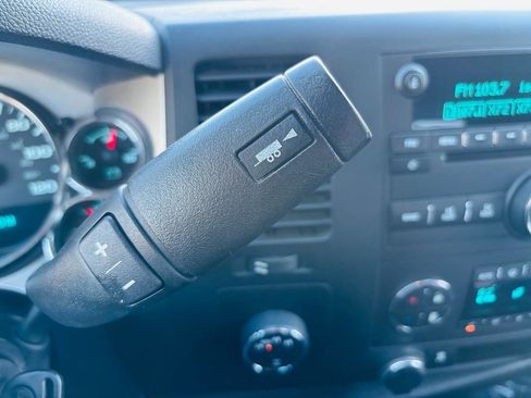 Used 2011 GMC Sierra 1500 SLE w/ Power Tech Package image 40