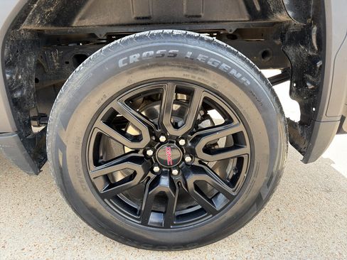 Used 2023 GMC Sierra 1500 Elevation AWD/4WD image 13