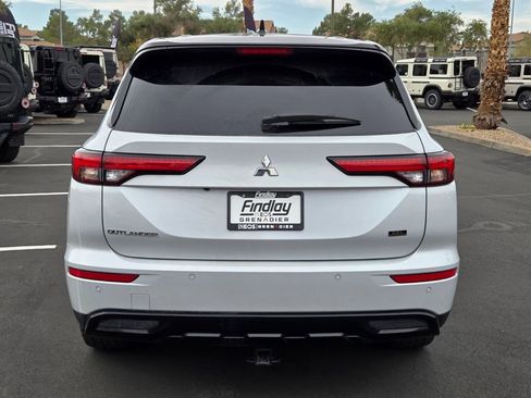 Used 2023 Mitsubishi Outlander SEL image 5