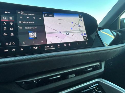 Used 2025 Audi SQ5 Premium Plus w/ Premium Plus Package image 15