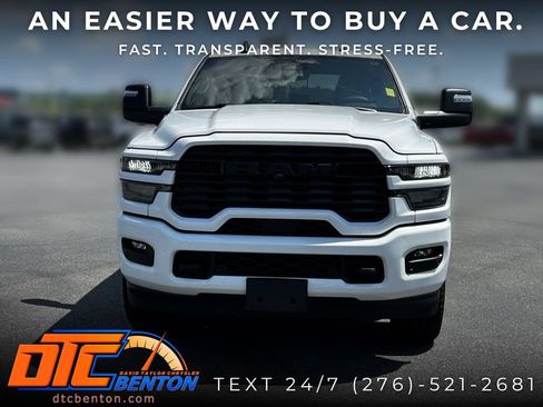 Used 2025 RAM 2500 Big Horn AWD/4WD image 2