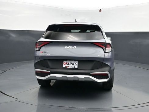 Used 2025 Kia Sportage LX image 8