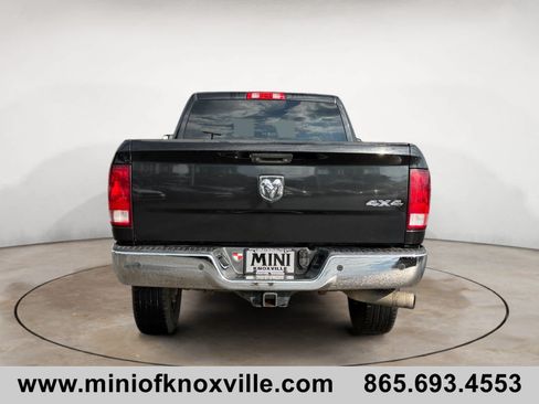 Used 2016 RAM 2500 Tradesman w/ Chrome Appearance Group AWD/4WD image 4