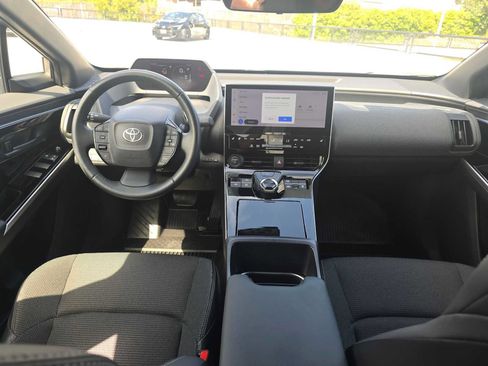 Used 2023 Toyota bZ4X AWD w/ Weather Package image 18