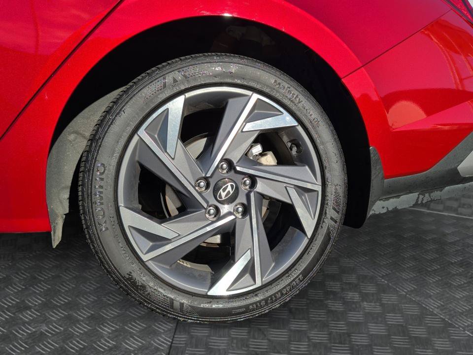 Certified 2025 Hyundai Elantra Sport FWD image 22