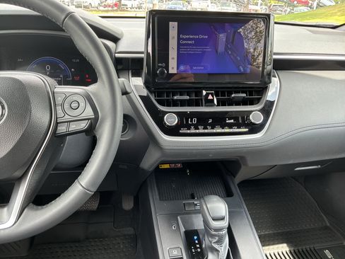 Used 2026 Toyota Corolla Cross AWD Hybrid image 29