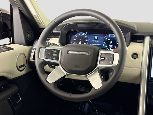Used 2025 Land Rover Discovery S AWD/4WD image 20