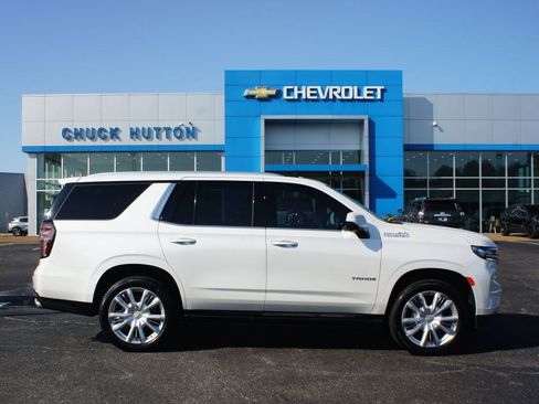 Used 2024 Chevrolet Tahoe High Country AWD/4WD image 1