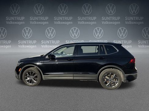Used 2023 Volkswagen Tiguan SE image 52