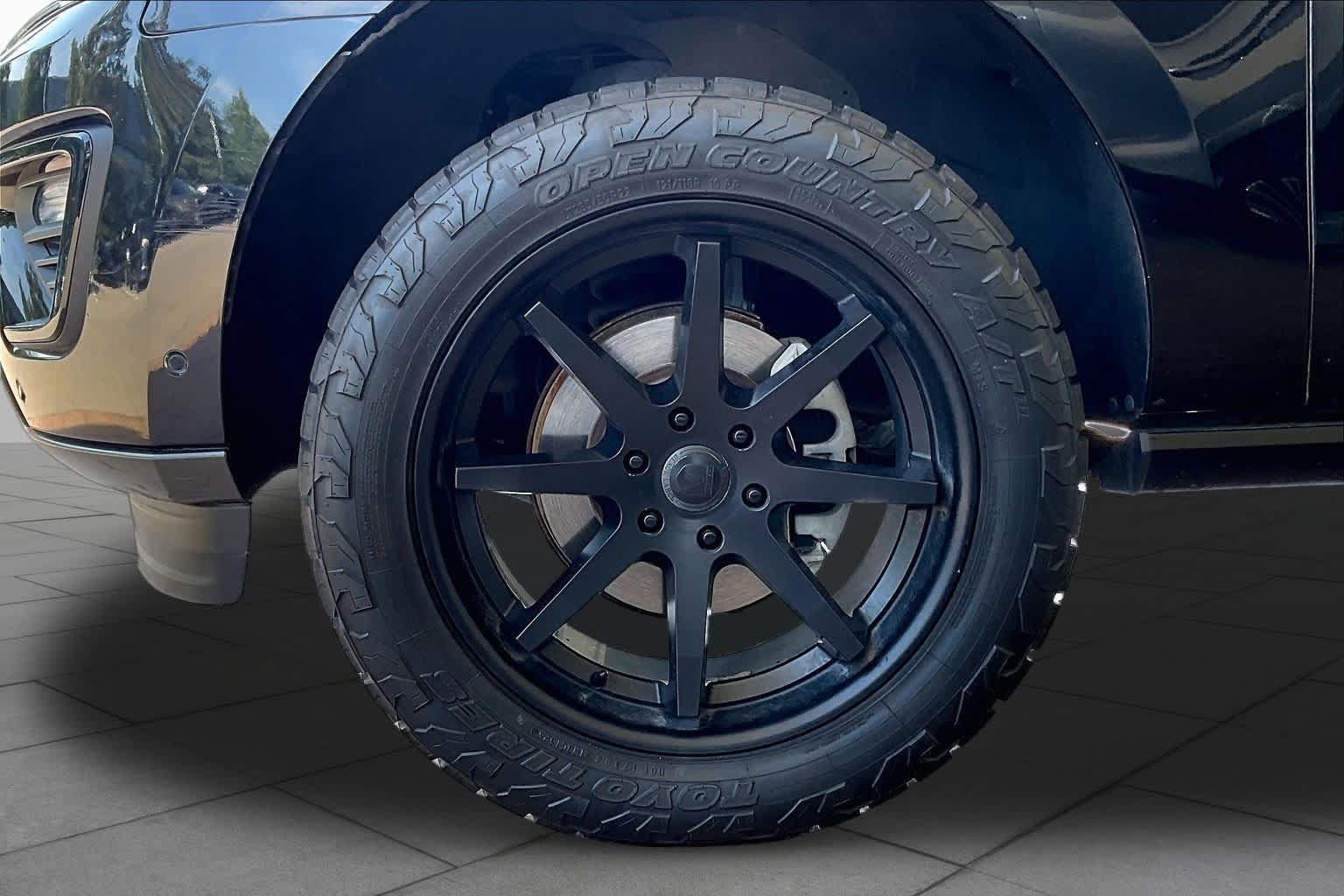 Used 2021 Ford Expedition Limited RWD image 10