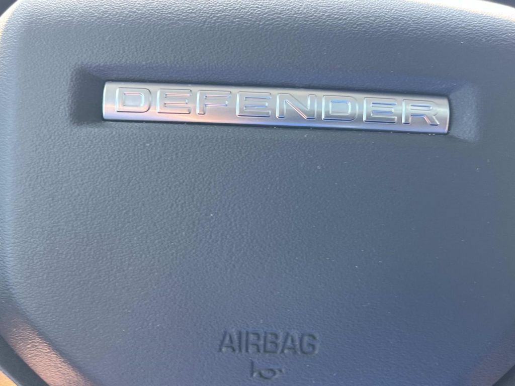 Used 2025 Land Rover Defender 110 S AWD/4WD image 38