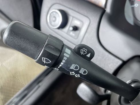 Used 2014 Chevrolet Impala LT w/ LT Sunroof Package image 29