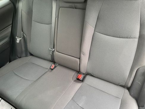 Used 2022 Toyota RAV4 LE AWD/4WD image 15