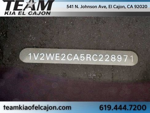 Used 2024 Volkswagen Atlas Cross Sport SE FWD image 32