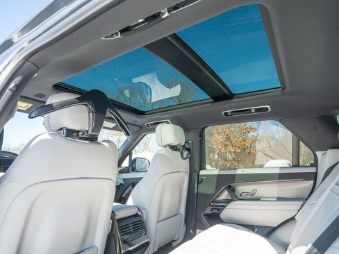 New 2026 Land Rover Range Rover Sport SE image 22