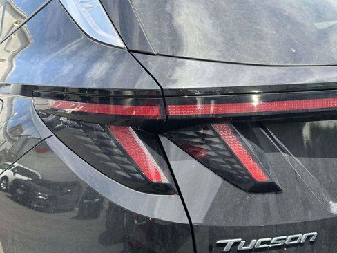 Used 2024 Hyundai Tucson Limited AWD/4WD image 11