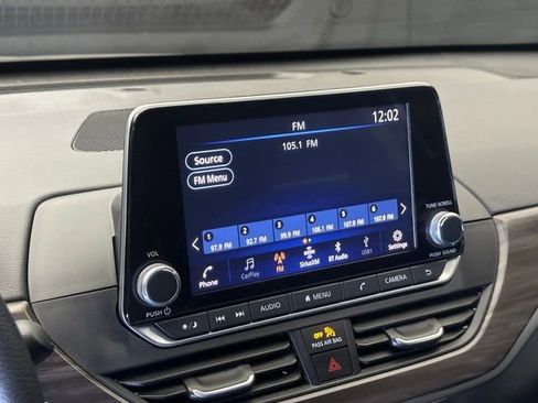 Used 2024 Nissan Altima 2.5 SV FWD image 26
