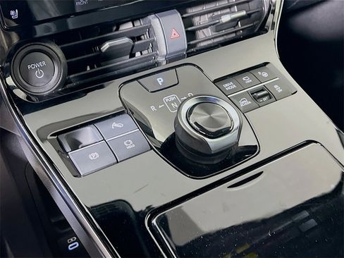 Used 2023 Subaru Solterra AWD image 15