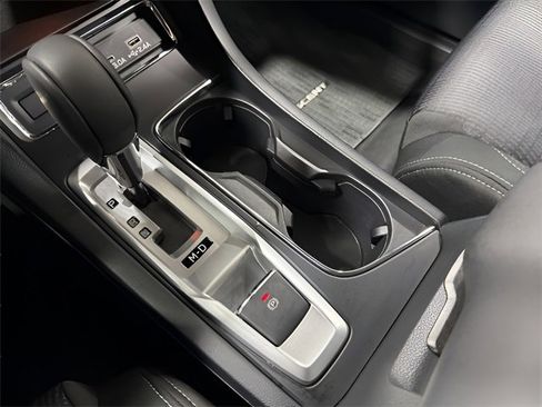 Used 2024 Subaru Ascent Premium w/ Convenience Package image 23