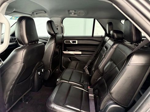 Used 2023 Ford Explorer XLT w/ Equipment Group 202A image 16
