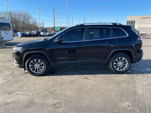 Used 2019 Jeep Cherokee Latitude Plus w/ Cold Weather Group image 5