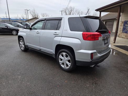 Used 2017 GMC Terrain SLE image 4