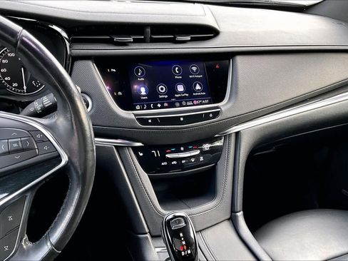 Used 2020 Cadillac XT5 Premium Luxury image 6