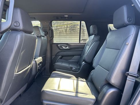 Used 2023 Chevrolet Tahoe Z71 w/ Luxury Package AWD/4WD image 22
